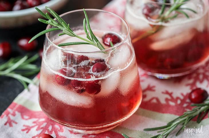 Boissons festives : 3 délicieux cocktails à base de vin pour Noël - Cocktail.fr
