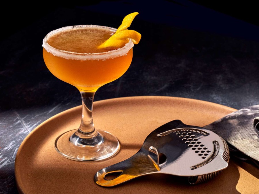 Découvrez l'histoire et la recette du cocktail Sidecar